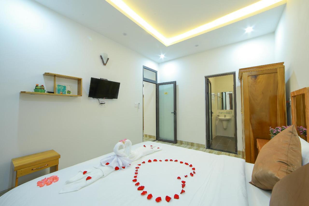 Nhu Y Homestay ฮอยอัน ภายนอก รูปภาพ